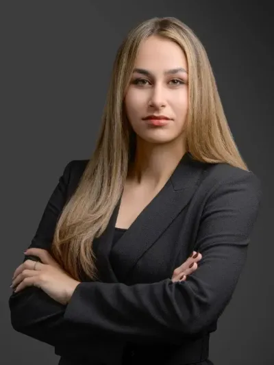 Associate Cassidy Terrazas